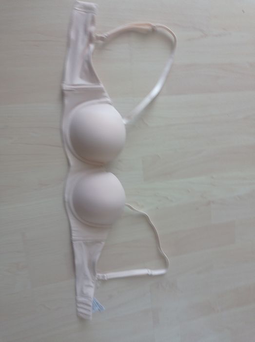Nowy Beżowy biustonosz Primark 75b
