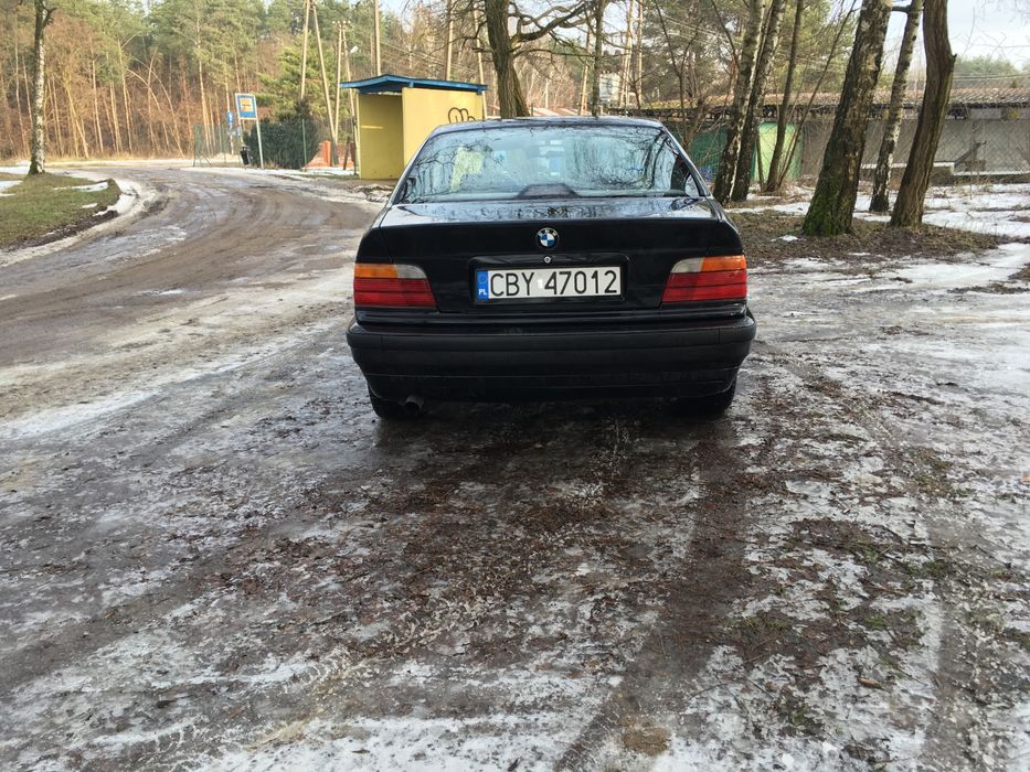 BMW e36 coupe 1.8 is automat