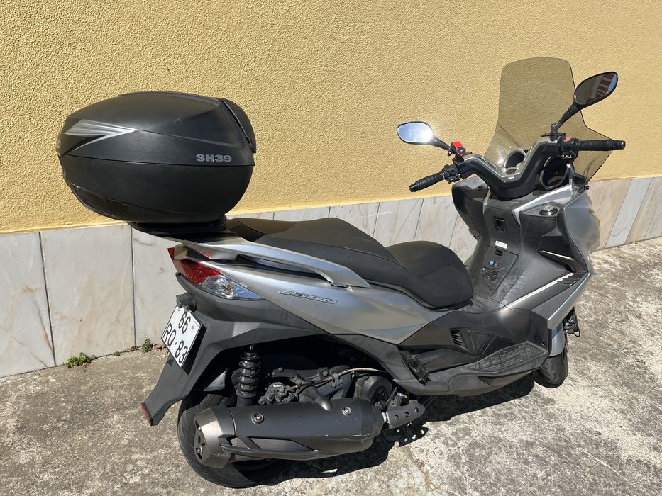 Kawasaki J300 2016