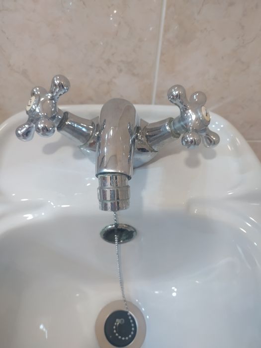 Vide com torneira JAS  0.60 cm de comprimento