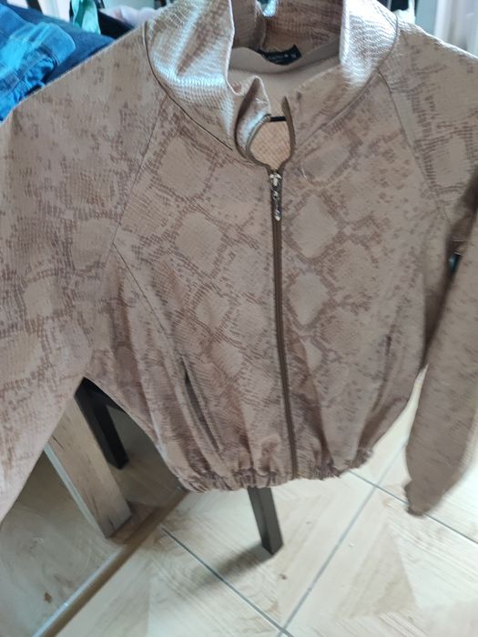 Kurtka, Bomberka lekko ocieplana