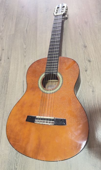 Guitarra Valencia