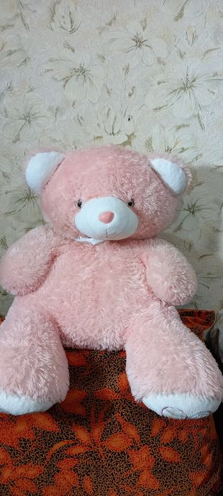 Продам мягкого мишку 70см