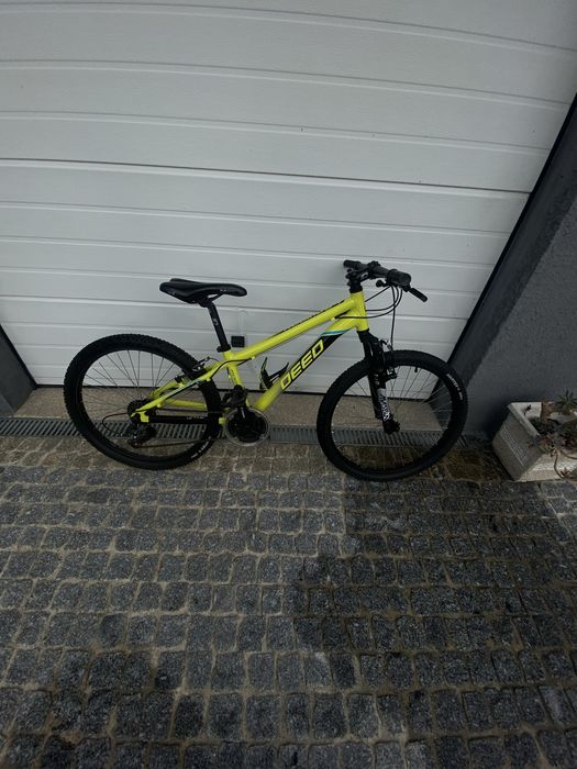 Bicicleta nova sembmuito uso