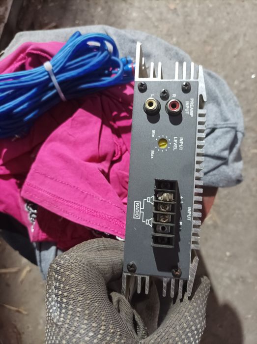 Продам усилитель для авто