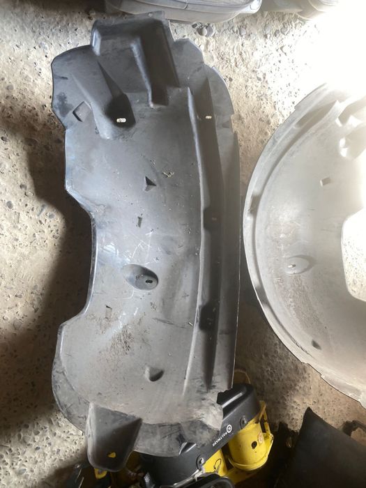 Передні підкрилки мерседес ML163 2.7cdi