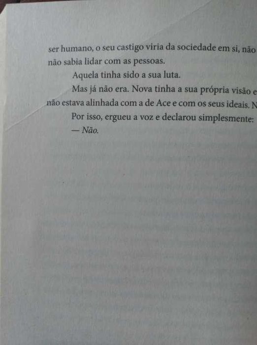 Supernova - Marissa Meyer (Renegados Livro 3)
