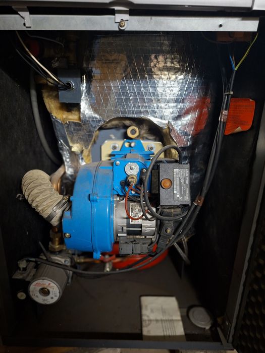 Vendo caldeira e tanque .