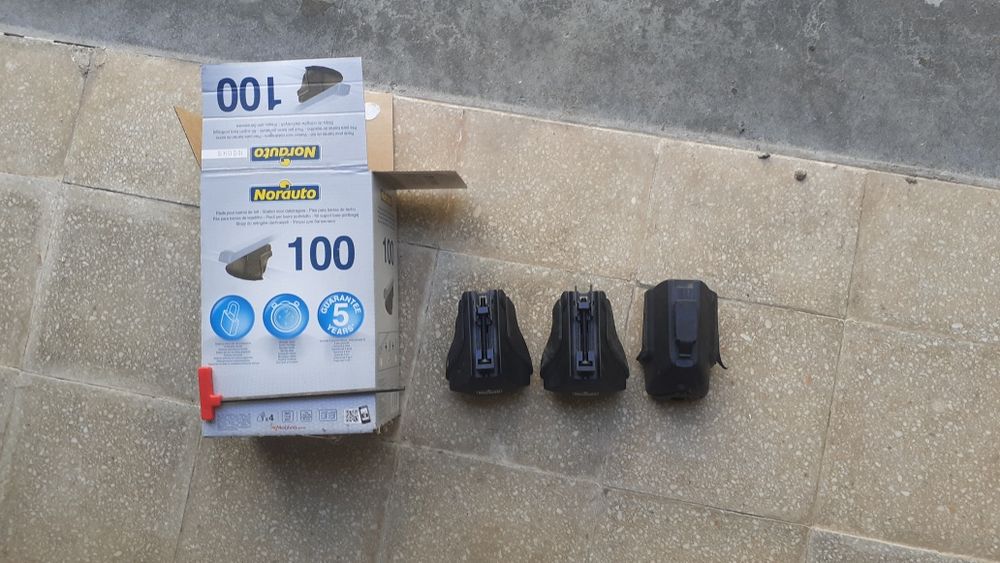 Suporte  para tejadilho automóvel