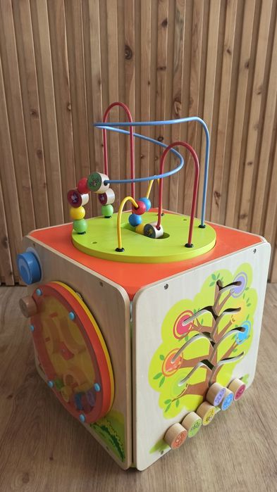 Cubo multiactividades para crianças em madeira