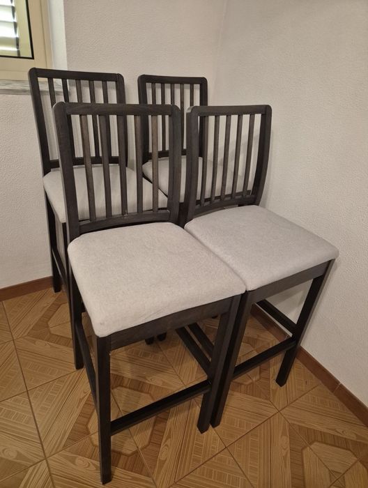Cadeiras altas 75cm
