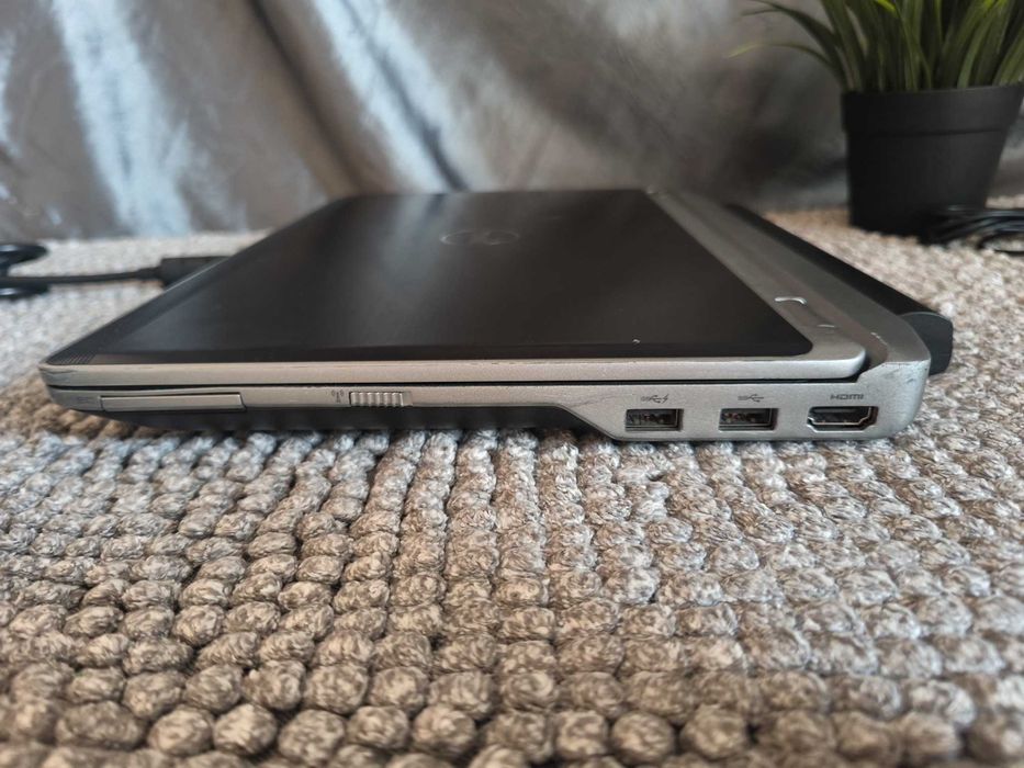 Dell Latitude 13.3' Core i5 3.30 GHz SSD HDMI Stacja Dokujaca + Myszki