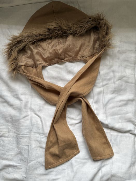 beżowa czapka szalik kaptur jesień zima vintage