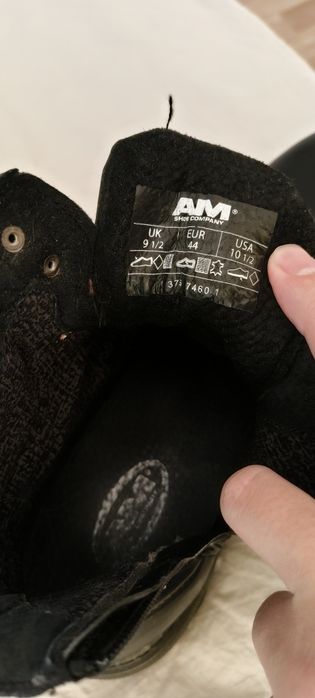 Демисезонні чоловічі черевики