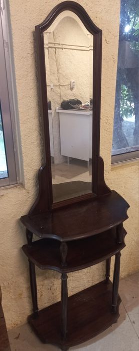 Movel de entrada com espelho.