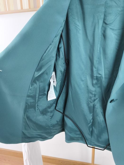 Marynarka Emporio Armani oryginalna rozmiar 46 turkusowa z wiskozy.