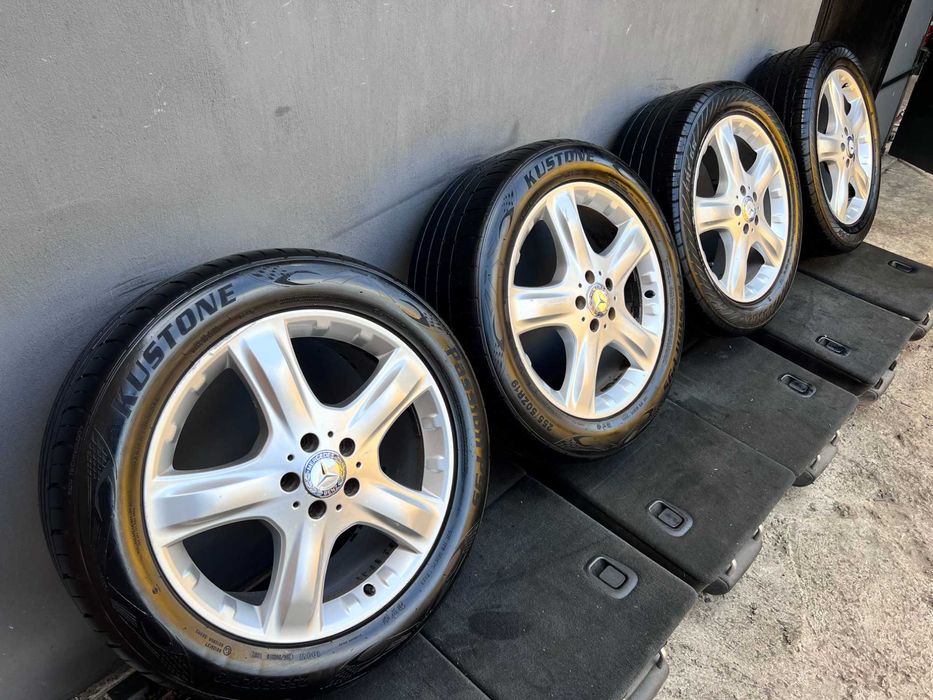 Диски R19 с резиной Mercedes GL X164 X166 титаны ML W164 W166 колеса