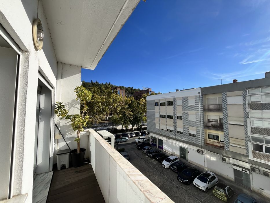 Vende-se Apartamento T1 no Centro de Leiria – Mobilado e Equipado