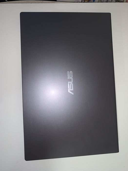 Sprzedam laptop ASUS X515JA