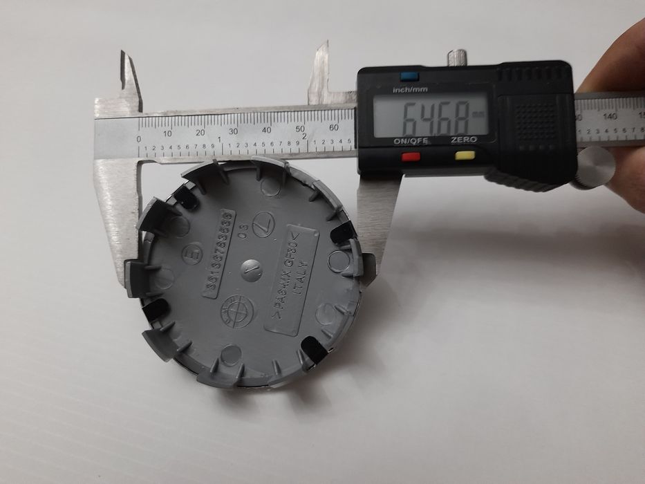 4 Centros de jante BMW 68mm e Símbolos Mala e Capô NOVOS