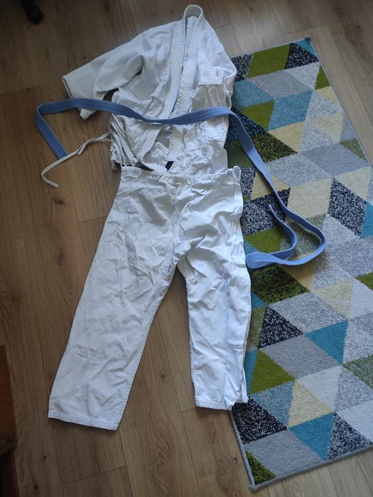 Продаю кімано, штани і пояс