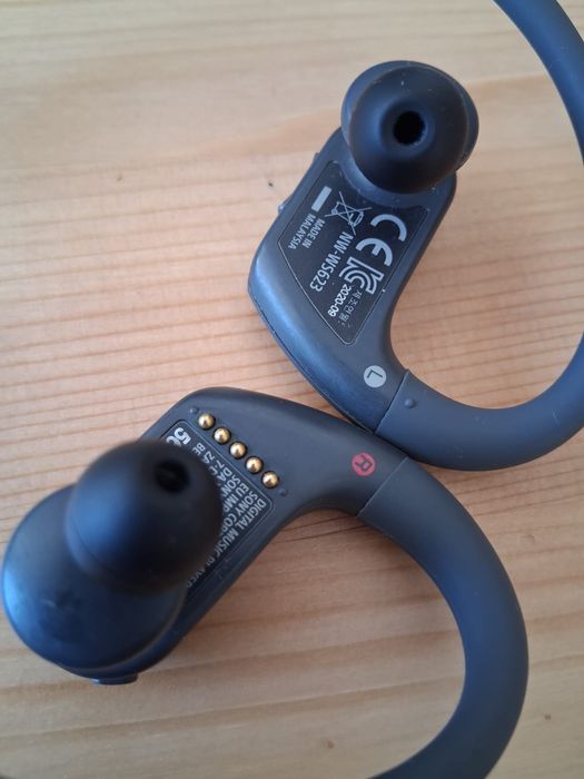 Auriculares Sony Walkman NW-WS623