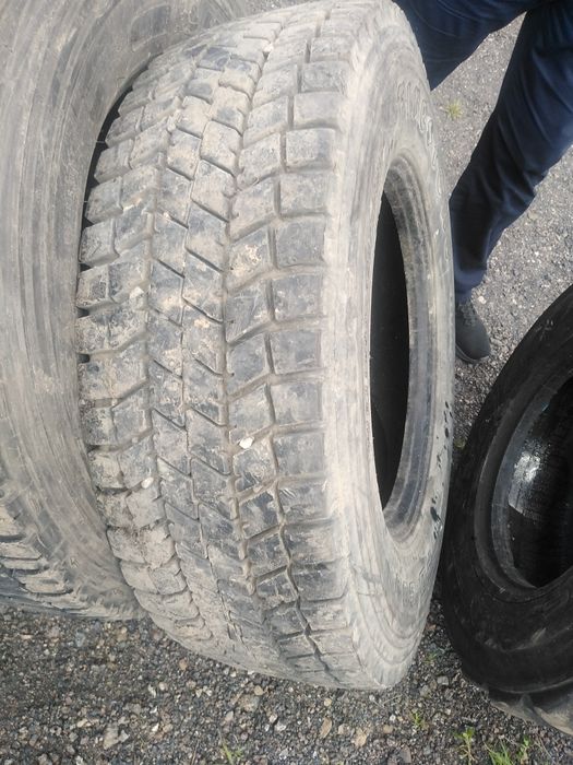 Opona 285/70R19.5 firestone