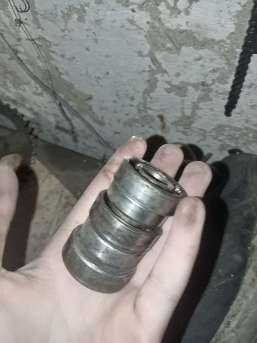 Помотору немає петані і одам діталі мінімальний. торт. СРОЧНО ТРЕБА