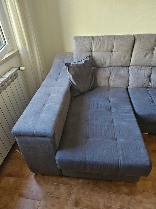 Sofá com Chaise longue
