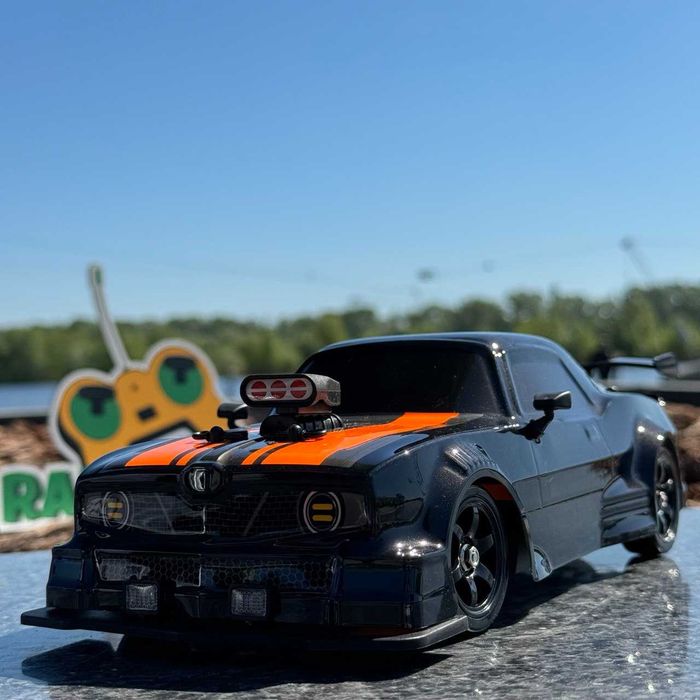 Дрифт машинка на радиоуправлении Dodge Challenger SRT Hellcat 1:16