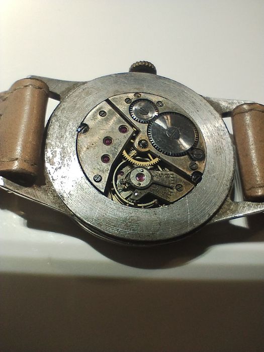 Stary zegarek mechaniczny