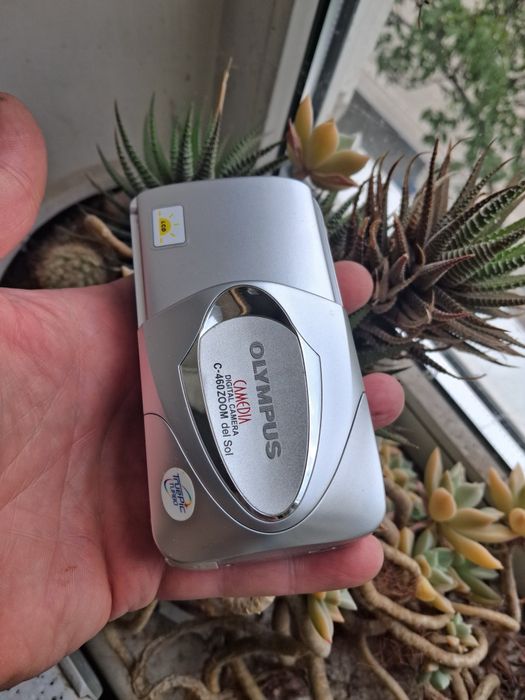 Цифровой фотоаппарат Olumpus C-460 Zoom del Sol + подводный бокс.
