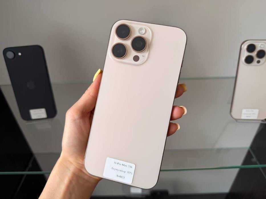 iPhone 16 Pro Max 256 Gb Neverlock (фіз карта) / Магазин + Гарантія