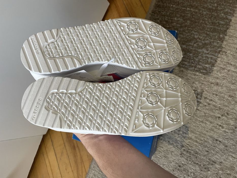 Продам нові жіночі кросівки Adidas Special 21 розмір 37