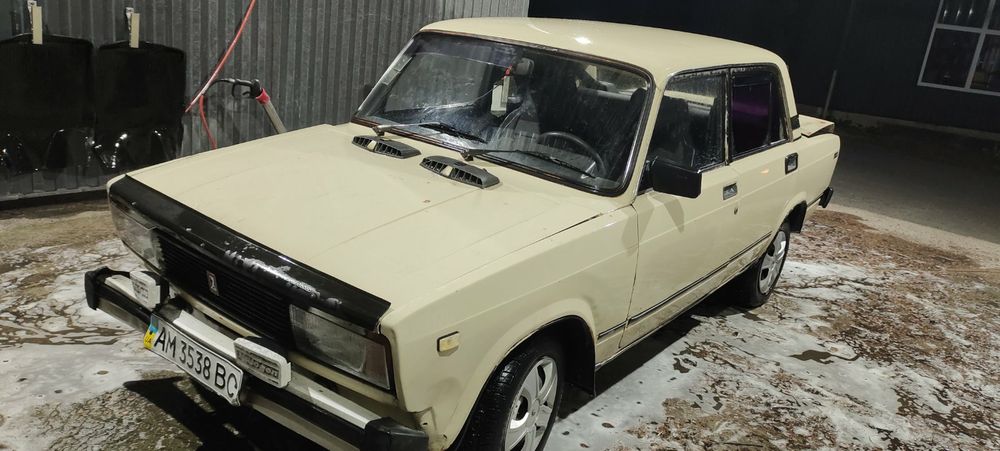 Продам ваз 2105 в нормальному стані...