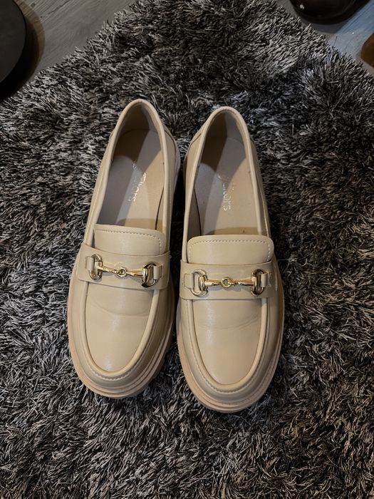 Mocassim beje para vender