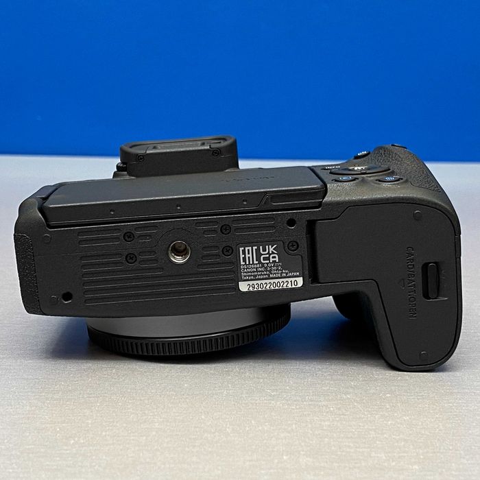 Canon EOS R8 (Corpo) - 24.2MP