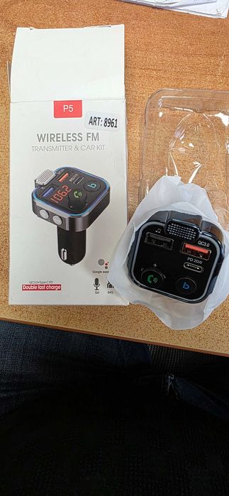 Transmiter Bluetooth samochodowy FM USB 3.0A + 1.0A QC USB-C  MP3