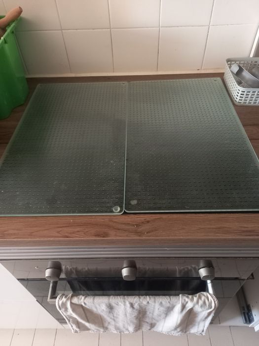 Placa indução com forno vetilado