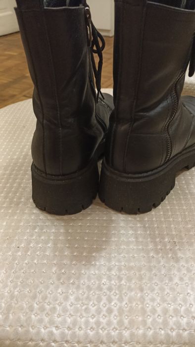 Ботинки кожаные , зимние 39 размер 25см