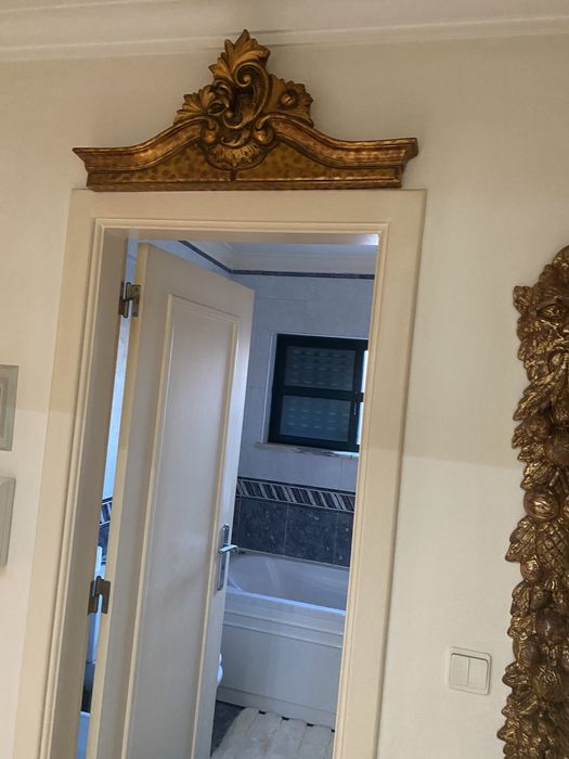 Talhas antigas em dourado