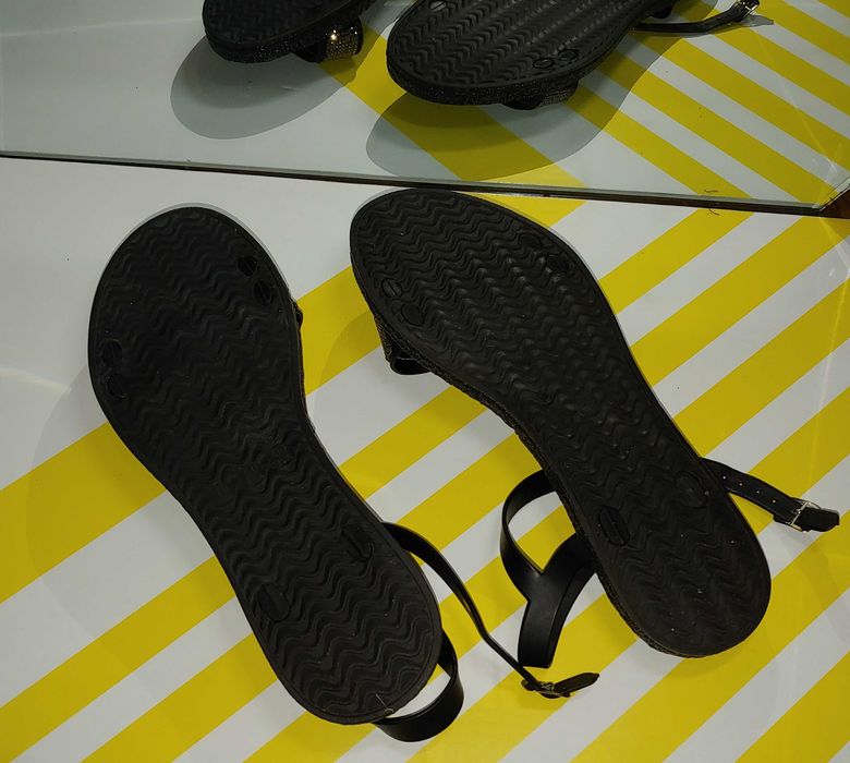 Практичные летние женские босоножки сандалии для дождя размер 41