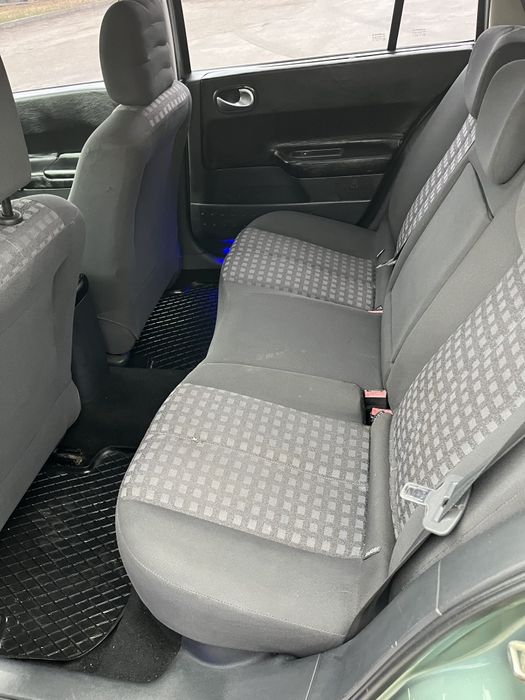 Продам Renault Megane 2 1.6 уневерсал