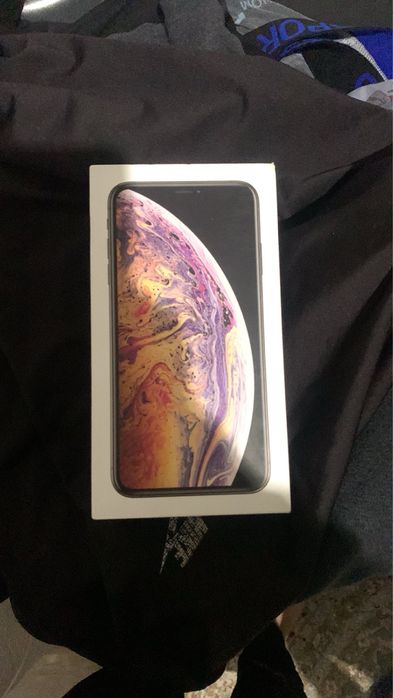 Iphone xs max 64GB