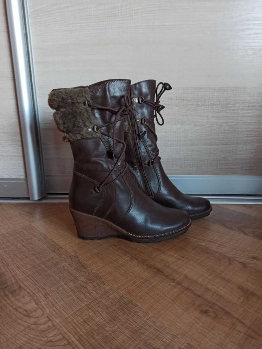 Якісні чоботи шкіряні 36 35 на вовні шерсть шкіра