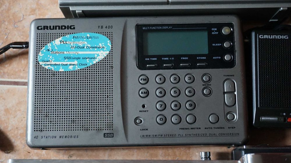 Радиоприемник Grundig Yacht Boy из Германии