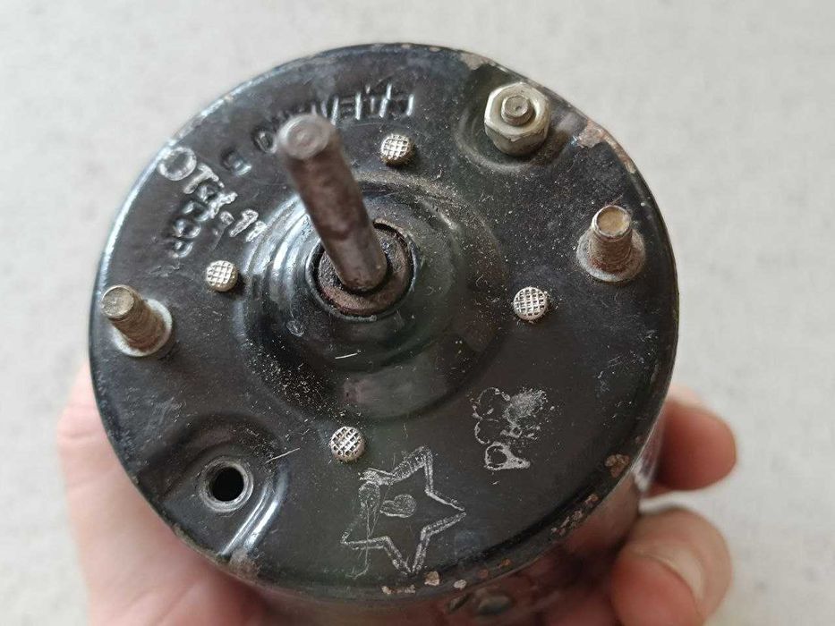 Моторчик МЭ 211 двухскоростной 12/25