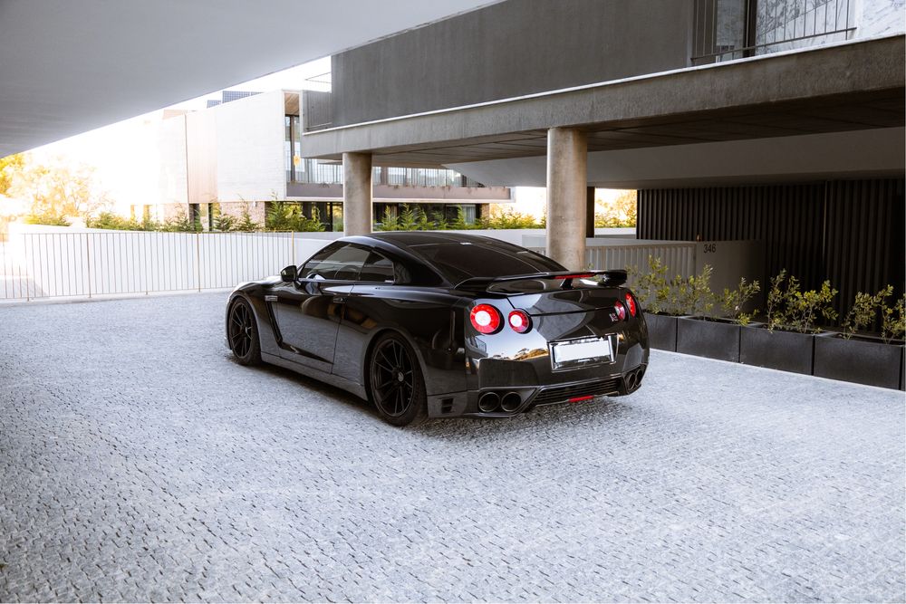 Nissan GT-R — fotografia 5