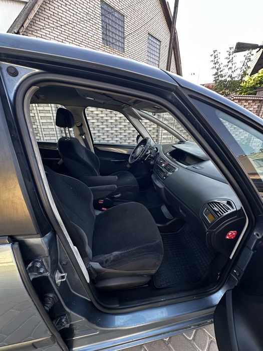 Citroen c4 picasso 2008рік 1.6hdi сів поїхав авто в Україні