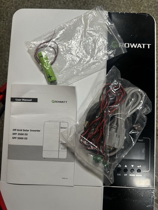 Гібридний сонячний інвертор GROWATT SPF-5000-ES Новий